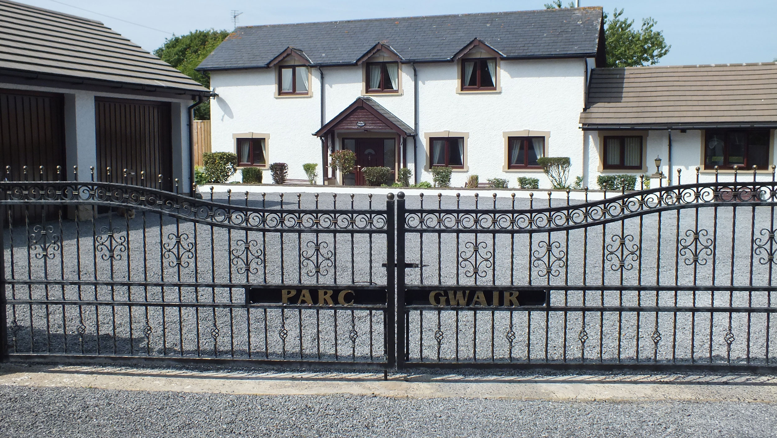 Parc Gwair Cottage Front